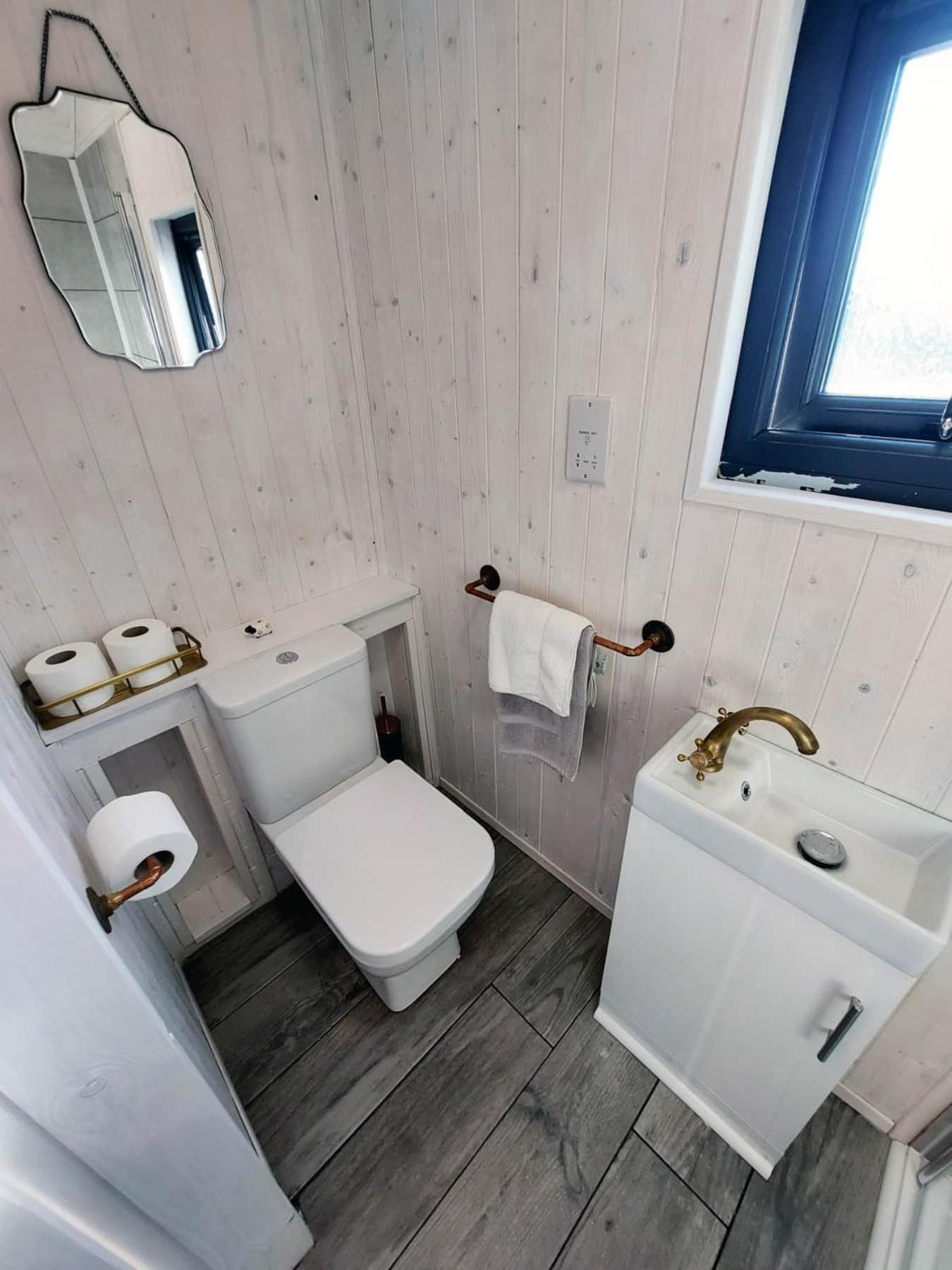 Barnacre Green Cottage - Eco-Friendly Cosy Cottage Moreton  Bagian luar foto