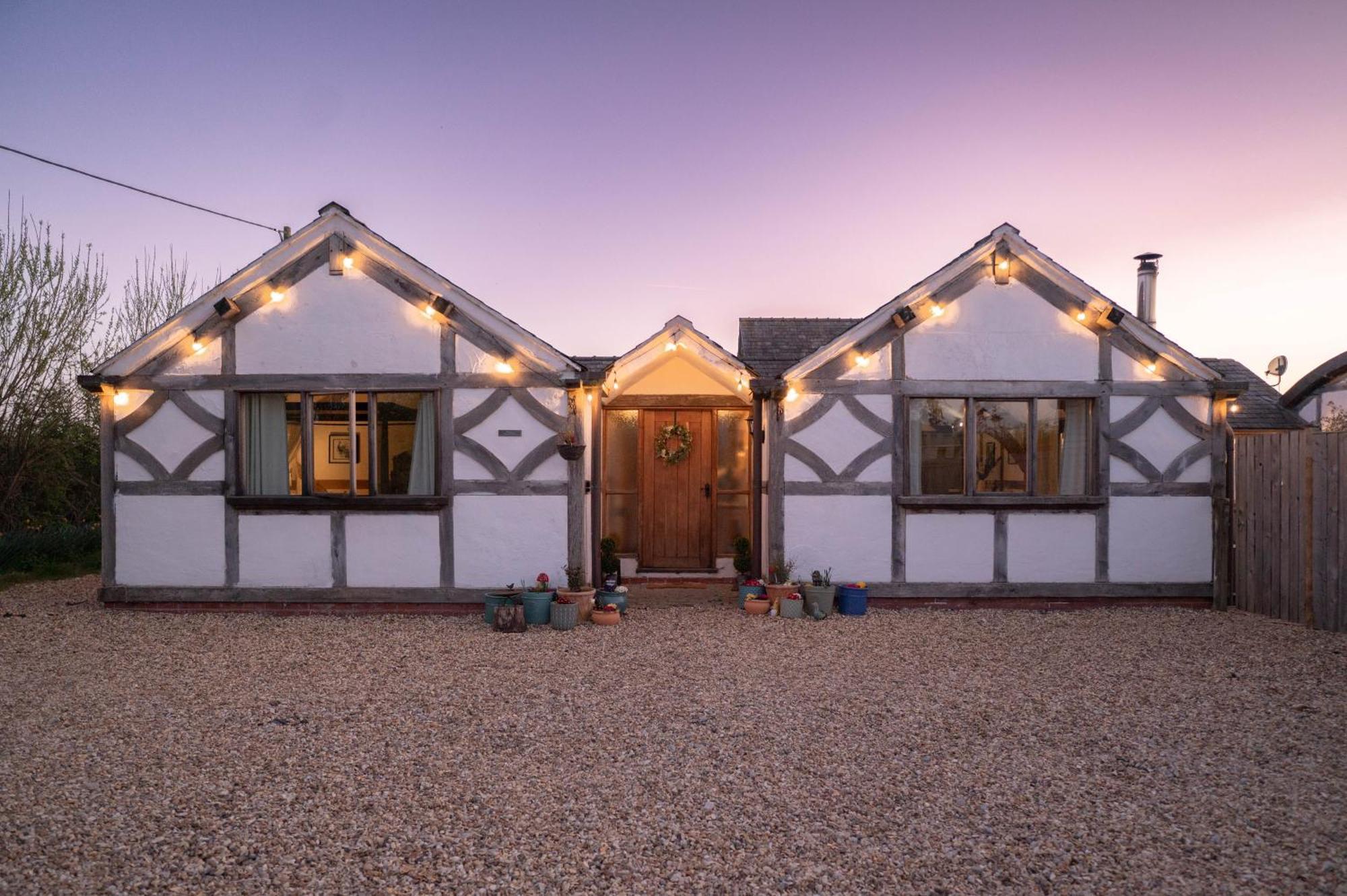 Barnacre Green Cottage - Eco-Friendly Cosy Cottage Moreton  Bagian luar foto